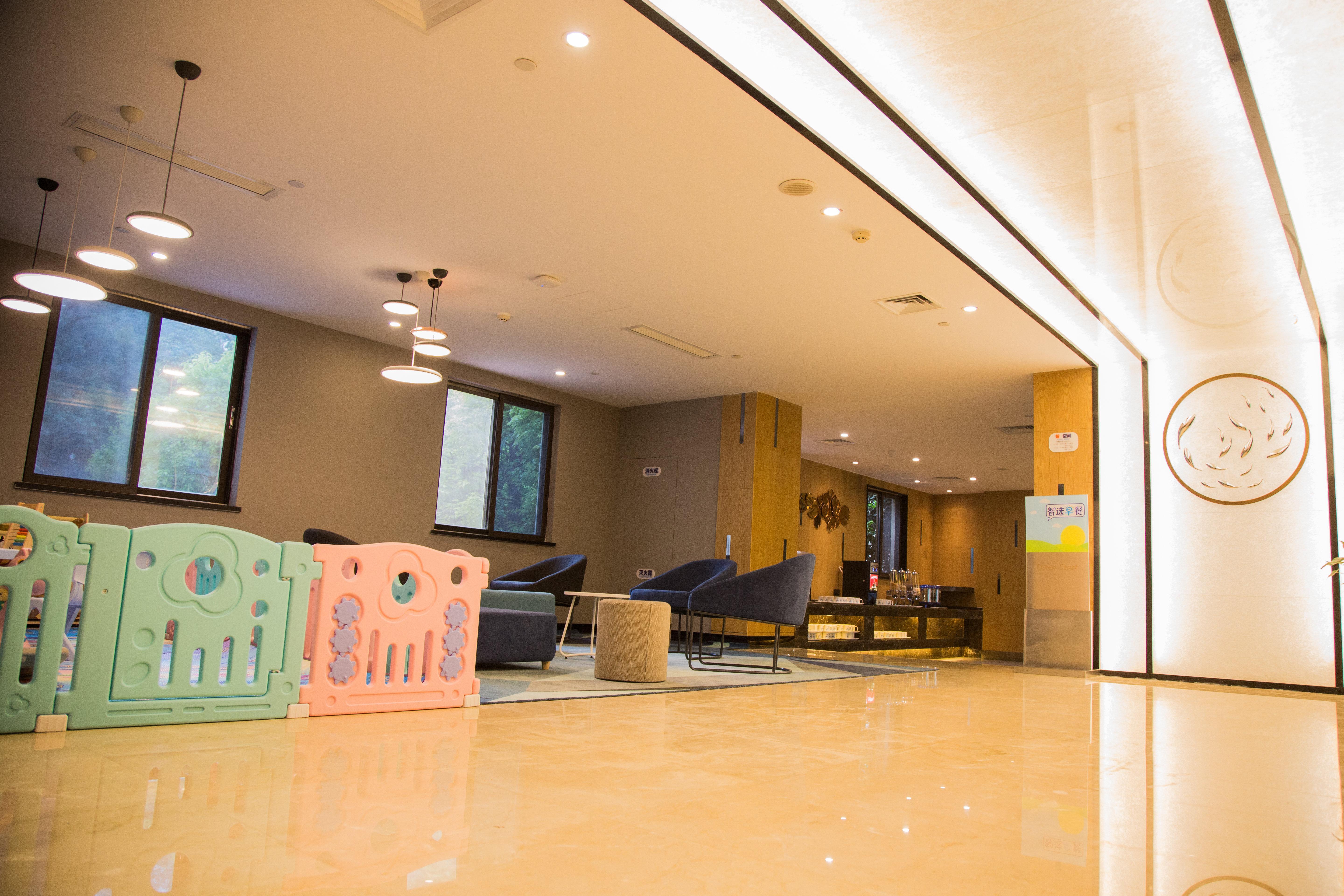 Holiday Inn Express Nanjing Xuanwu Lake By Ihg Dış mekan fotoğraf